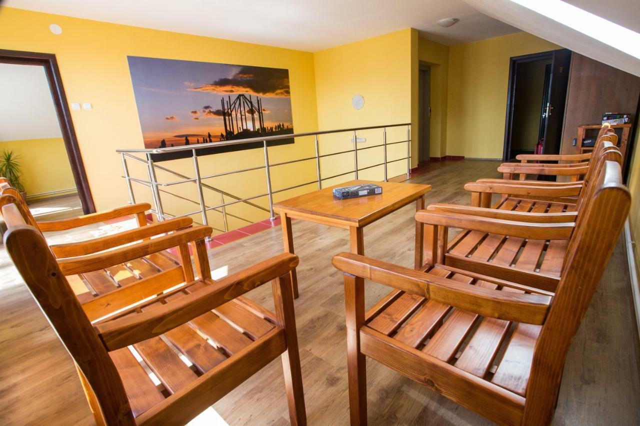 Camere De Inchiriat Hatuica Exterior foto